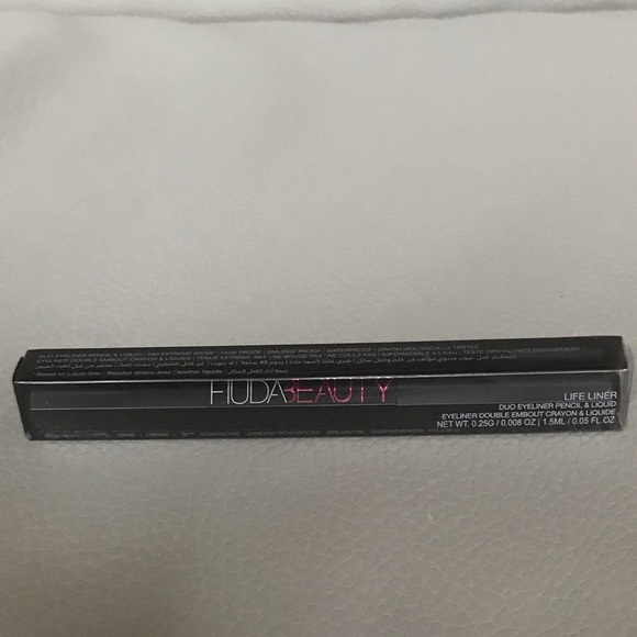 HUDA BEAUTY Life Liner Double Ended Eyeliner Liquid & Pencil - Picture 4 of 8